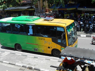 Ein Transyogya Bus